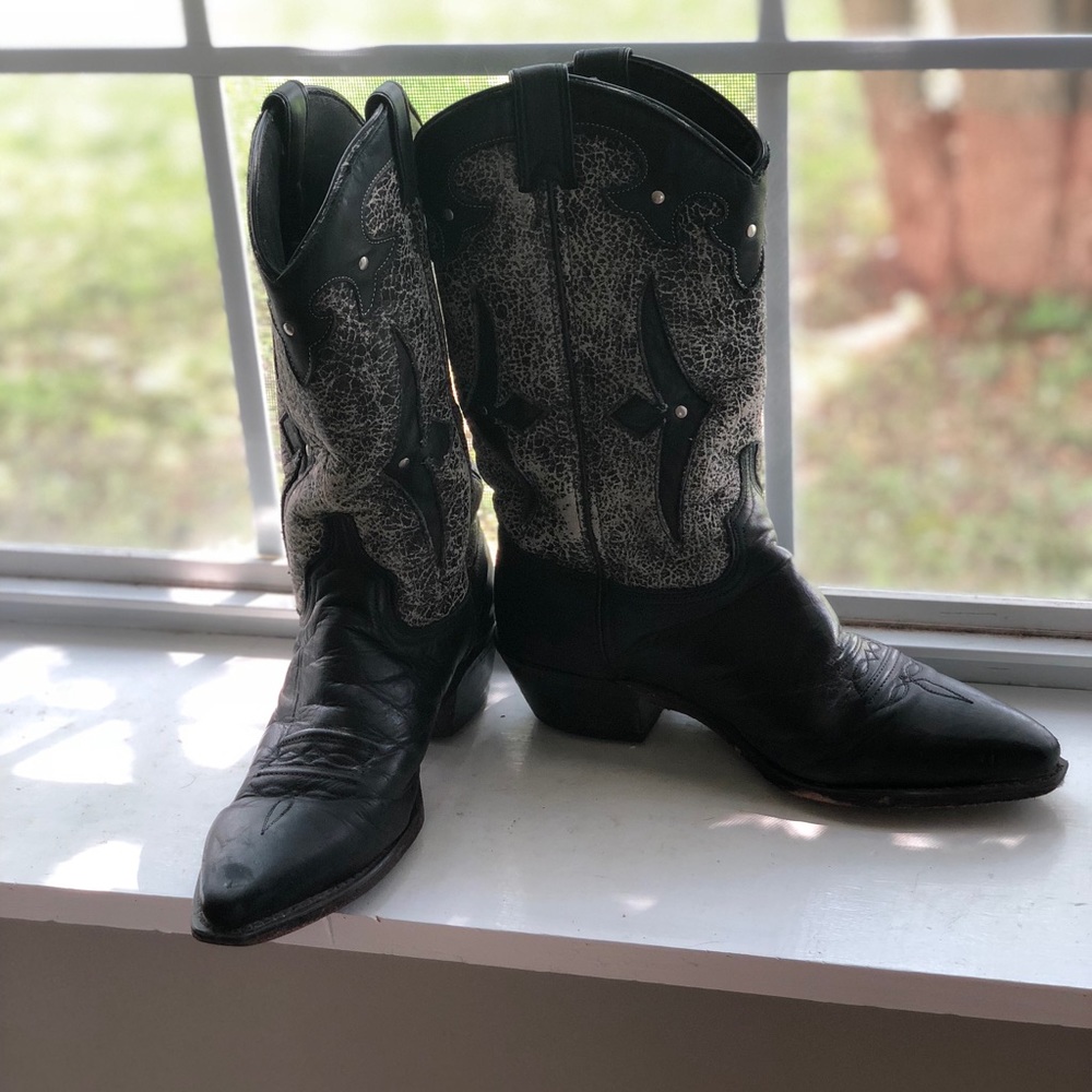 Black cowboy boots